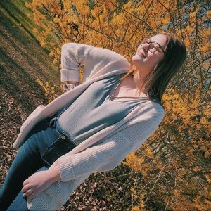 Meet your Posher, Chloé